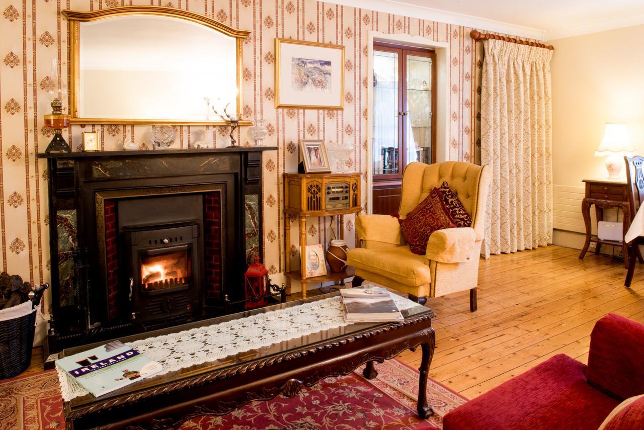 Brennan'S Accommodation Glenties Exterior photo